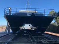 मोटर पोत बेचने के लिए