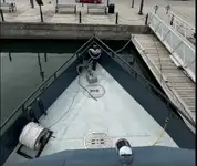 जीवन नौका बेचने के लिए