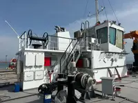 कंटेनर जहाज़ बेचने के लिए