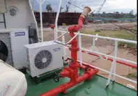 कंटेनर जहाज़ बेचने के लिए