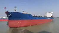 कंटेनर जहाज़ बेचने के लिए