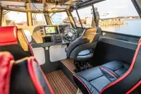 पेट्रोल नाव बेचने के लिए